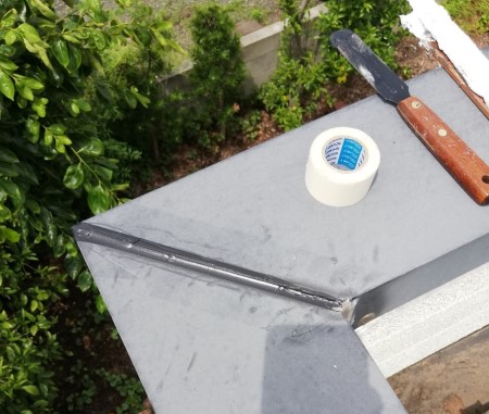 笠木　ベランダ　隙間　コーキング補修